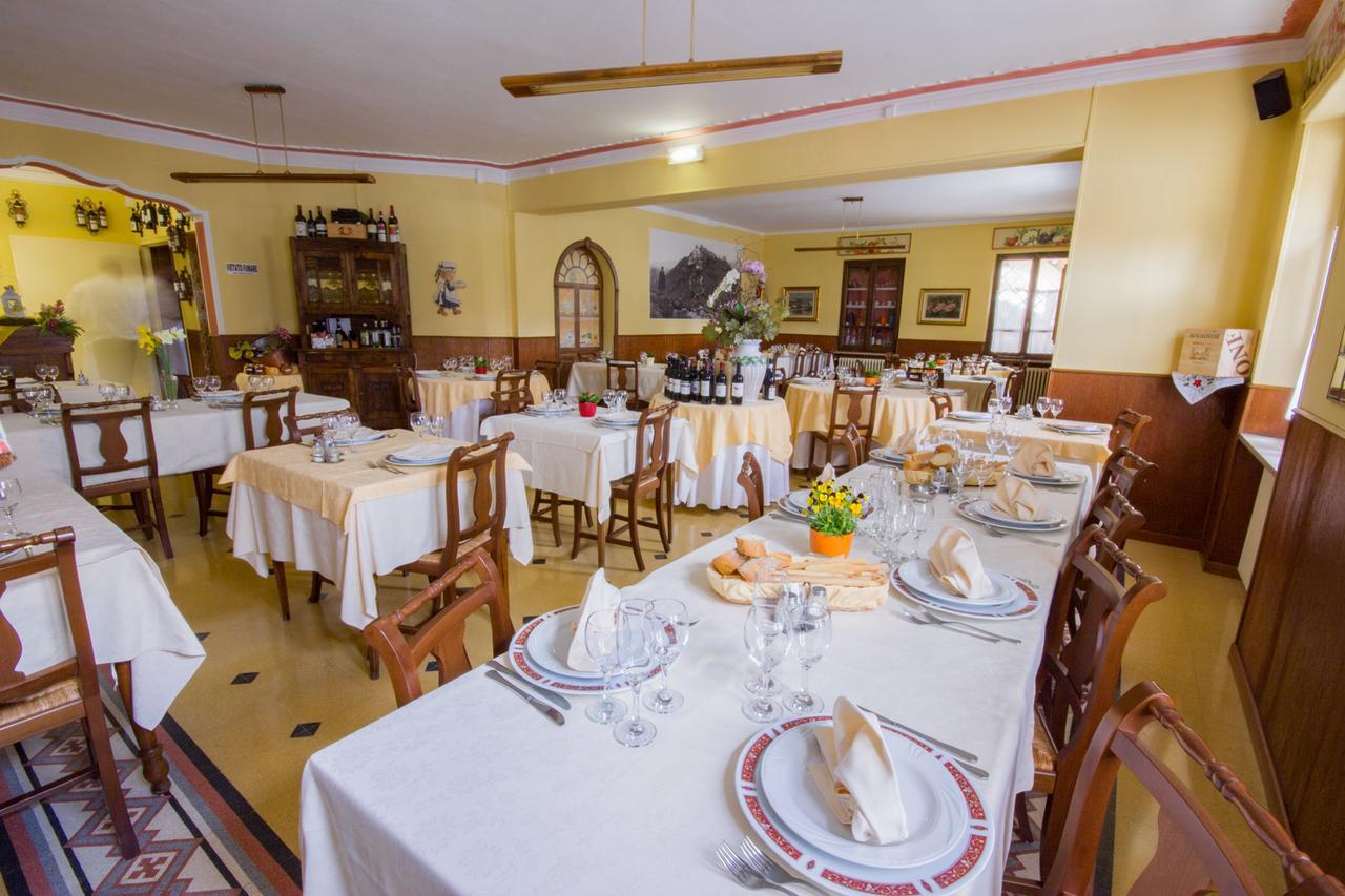 Hotel Ristorante Buasca Cuorgnè Exteriér fotografie